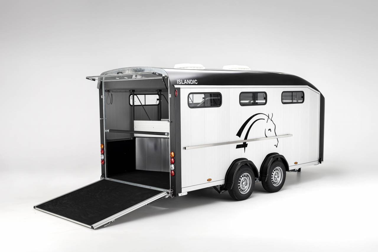 Horse trailer Cheval Liberte Islandic 5 Stalls 2025 New