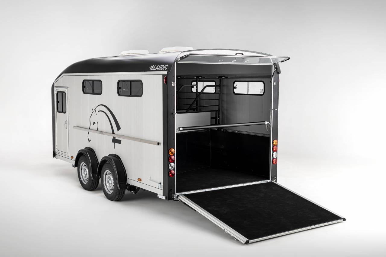 Horse trailer Cheval Liberte Islandic 5 Stalls 2025 New
