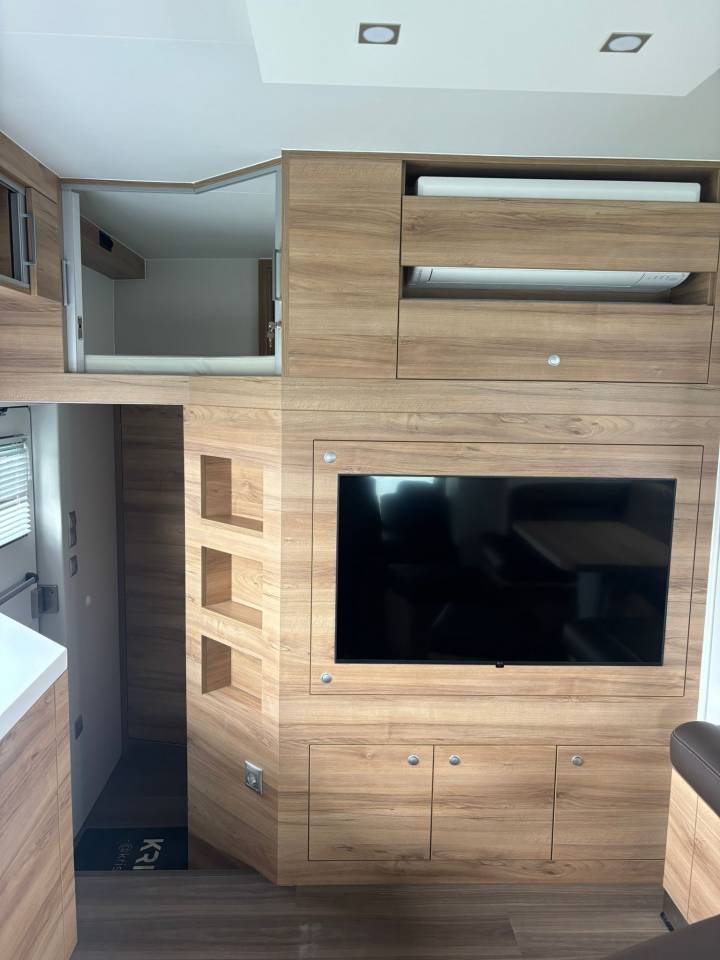 Horsebox NON-HGV Krismar Classicspace 2640 gamme pro 2025 New