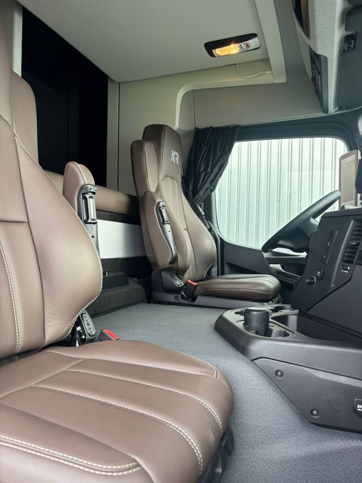 Horsebox NON-HGV Krismar Classicspace 2640 gamme pro 2025 New