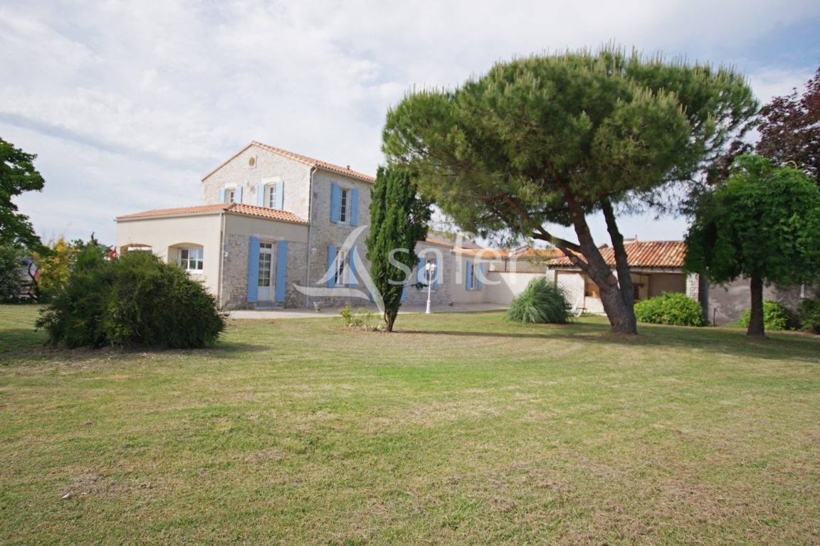 Other agricultural property  Charente-Maritime