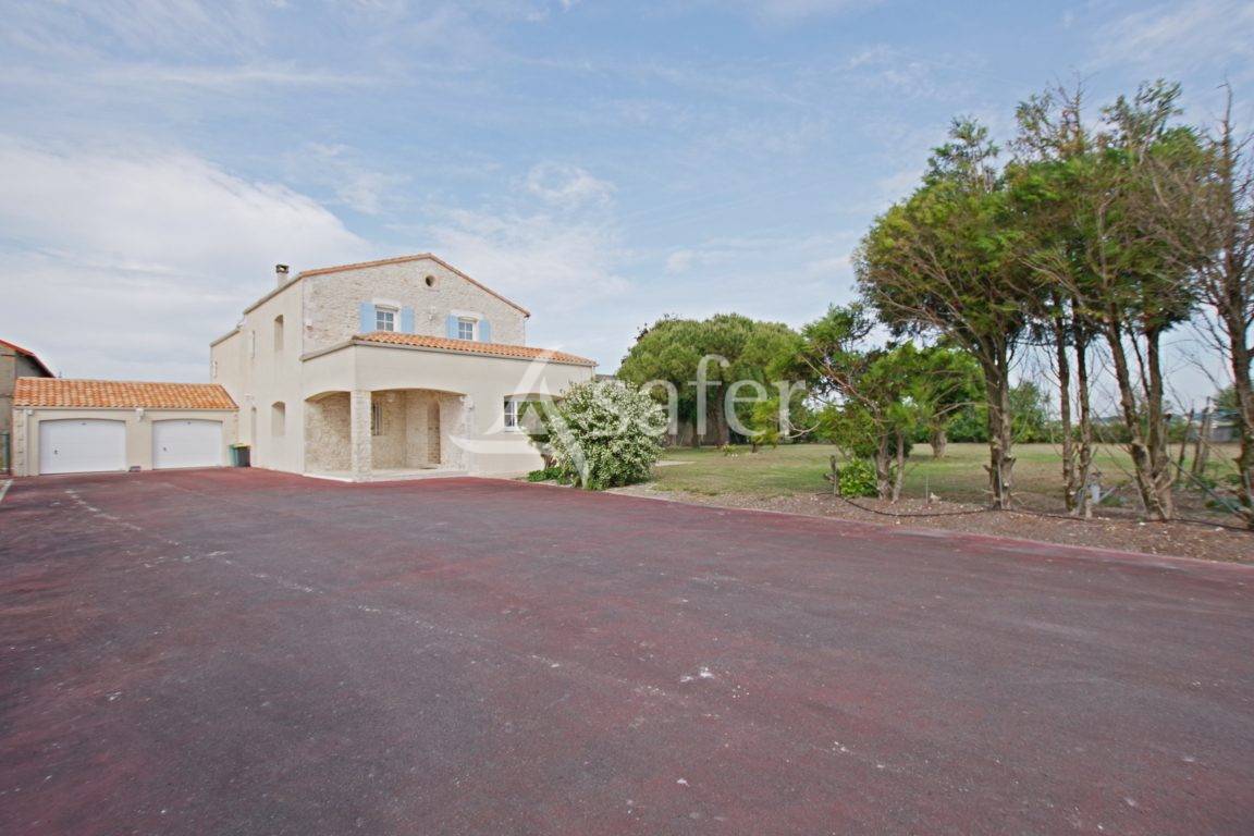 Other agricultural property  Charente-Maritime