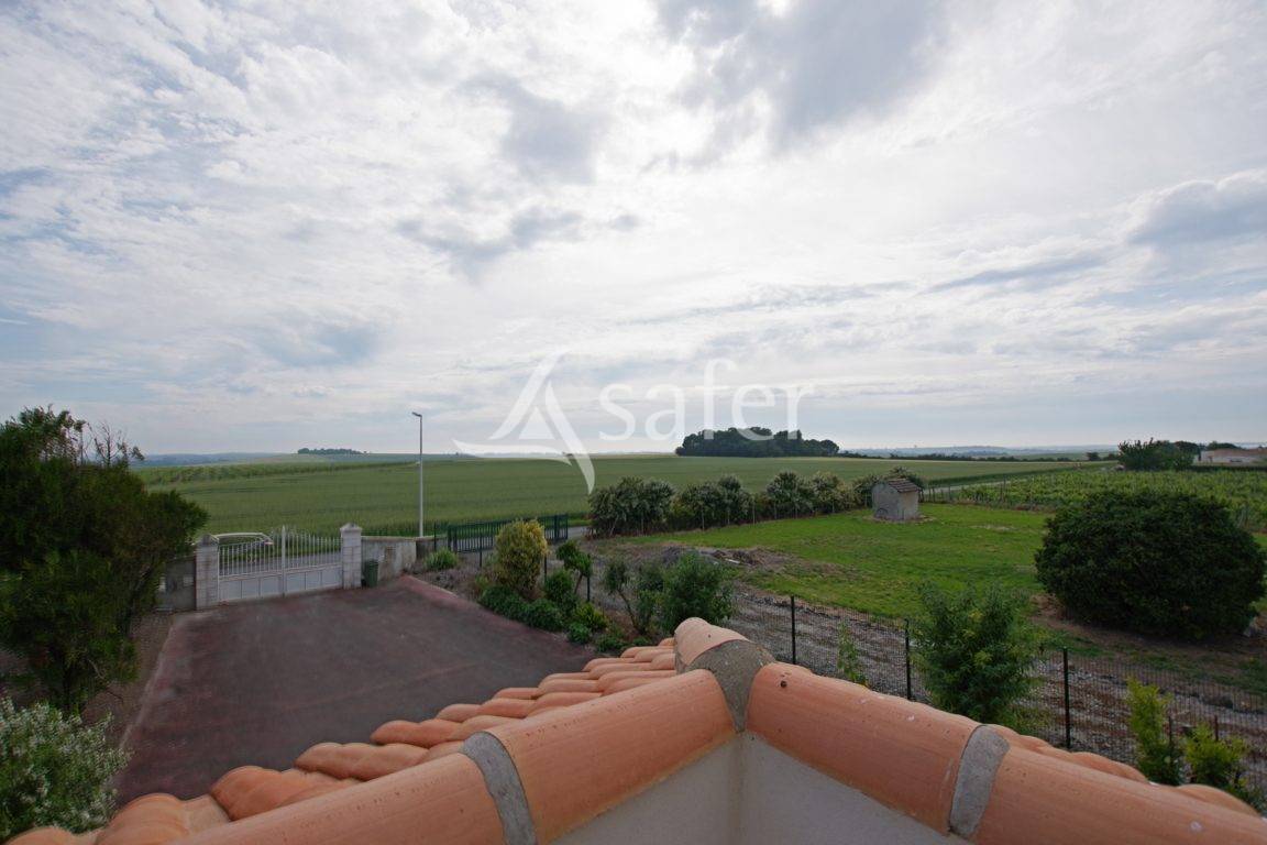 Other agricultural property  Charente-Maritime