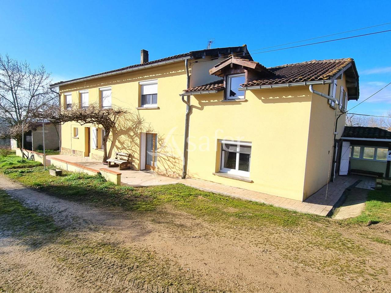 Sheep farm  Tarn-et-Taronne