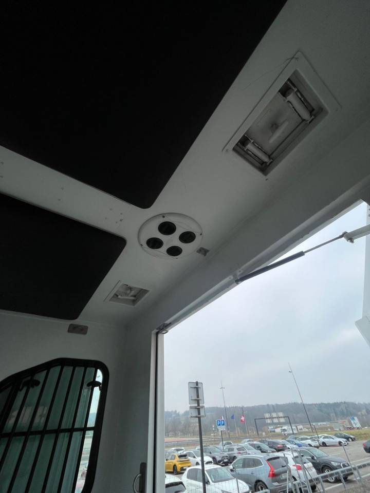 Horsebox HGV Theault PROTEO 5 PLACES 2011 Used