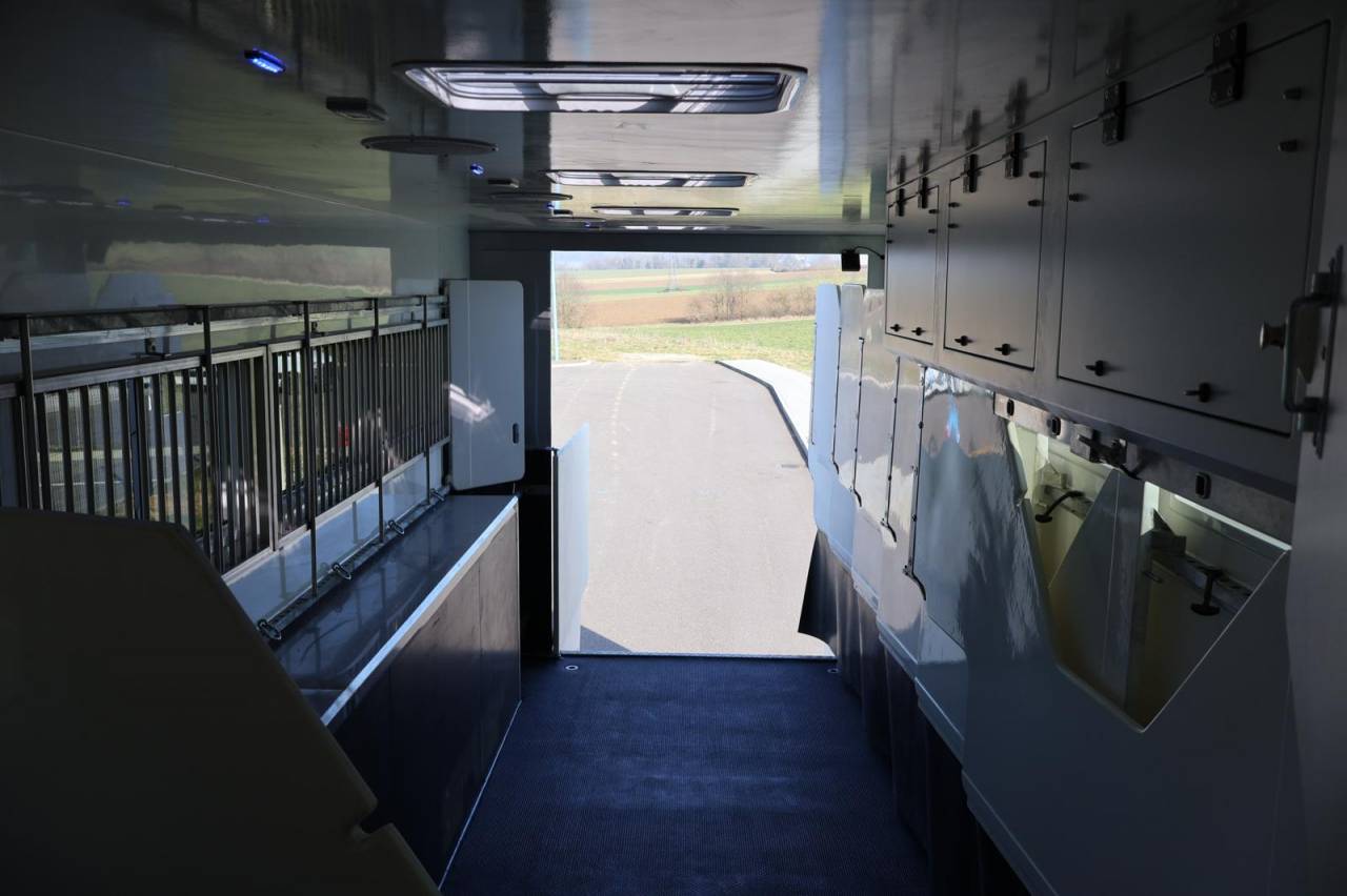 Horsebox NON-HGV - Other brand - MAN TGS 26.430 PAILLARD 8 CHEVAUX POP OUT 2025 New