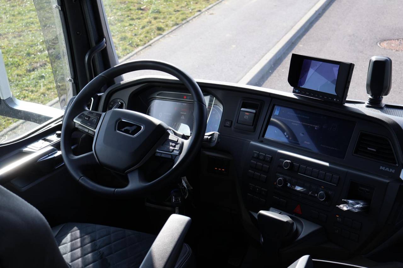 Horsebox NON-HGV - Other brand - MAN TGS 26.430 PAILLARD 8 CHEVAUX POP OUT 2025 New