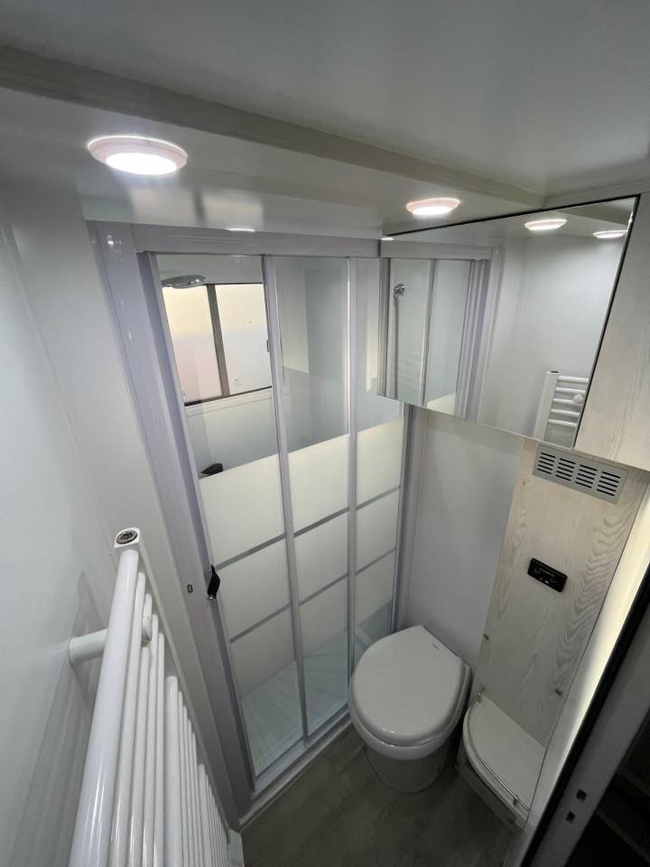 Horsebox NON-HGV - Other brand - MAN TGS 26.430 PAILLARD 8 CHEVAUX POP OUT 2025 New