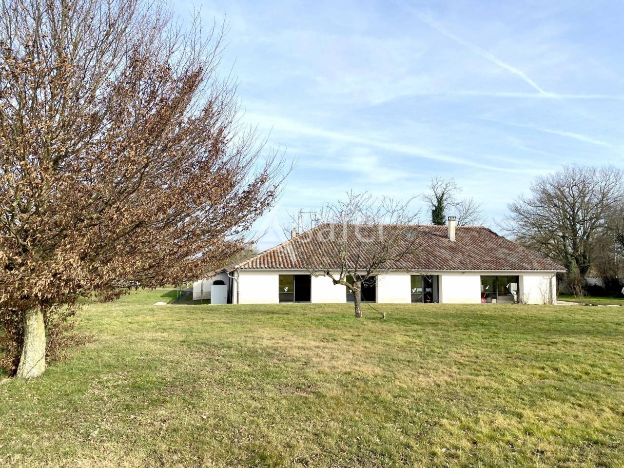 Equestrian property  Ain