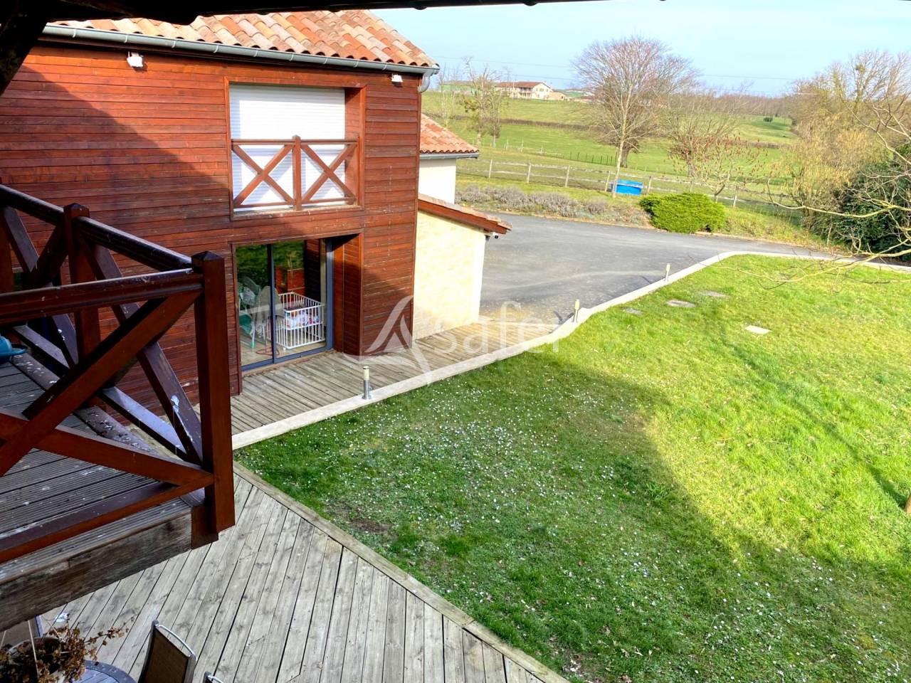 Equestrian property  Ain