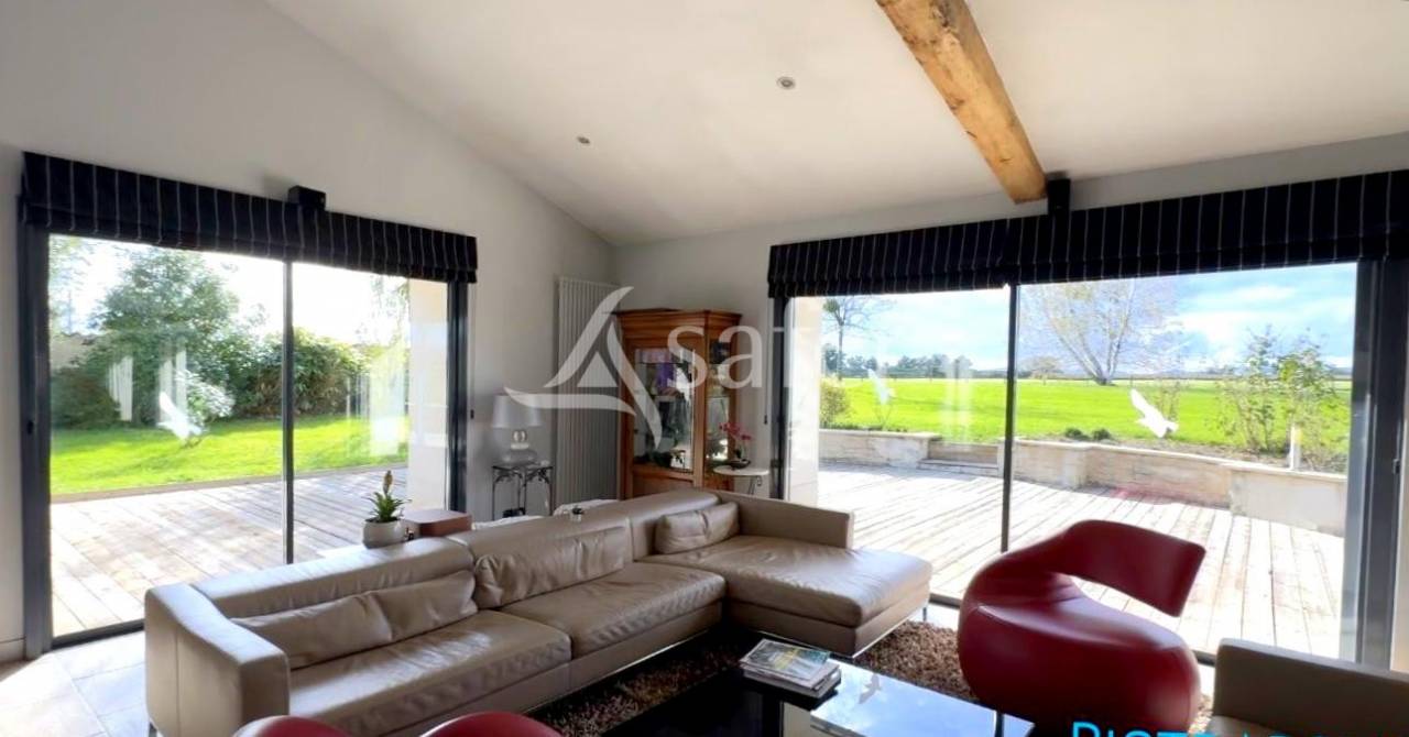 Equestrian property  Ain