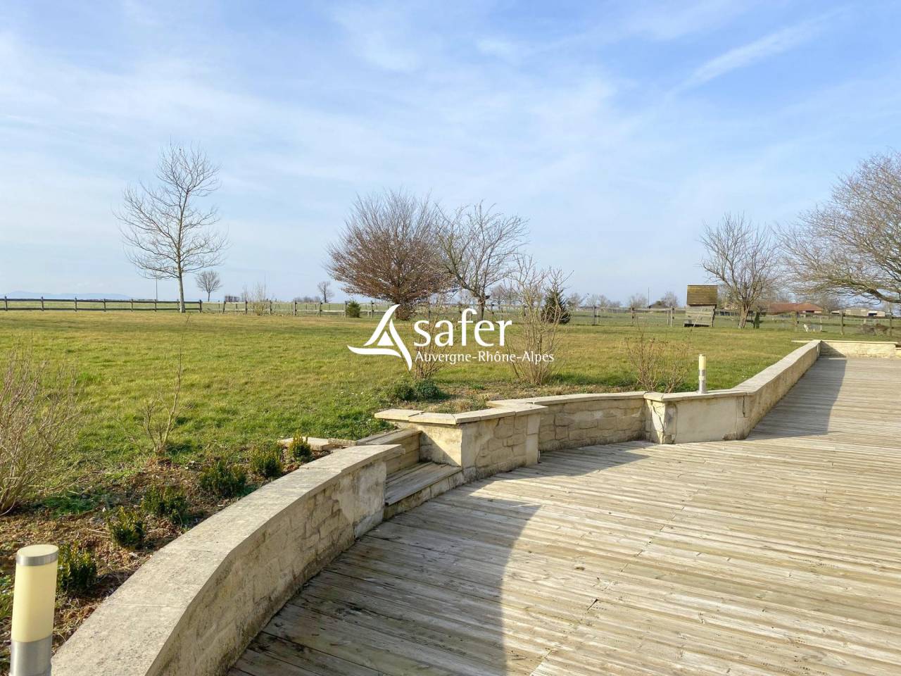 Equestrian property  Ain