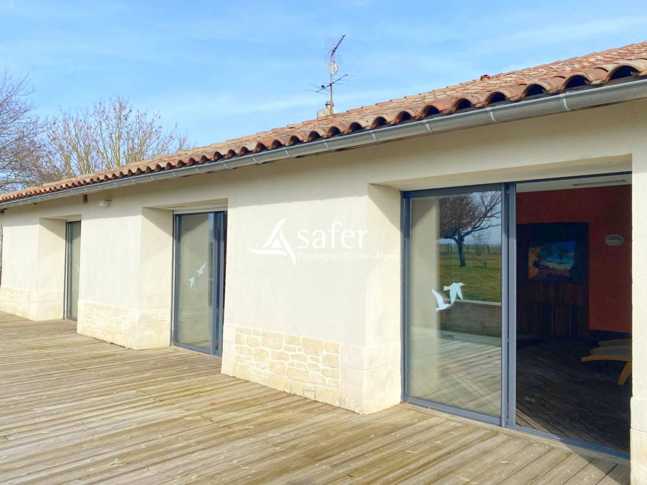 Equestrian property  Ain