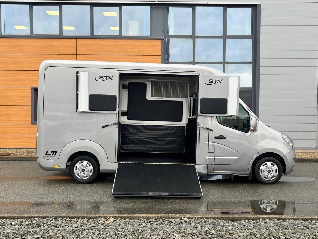 Horsebox HGV STX STX 2021 Used