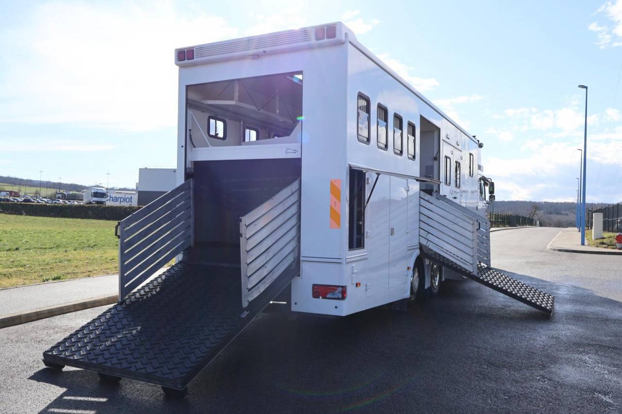 Horsebox NON-HGV - Other brand - MAN TGA 26.430 JL POP OUT 2007 Used