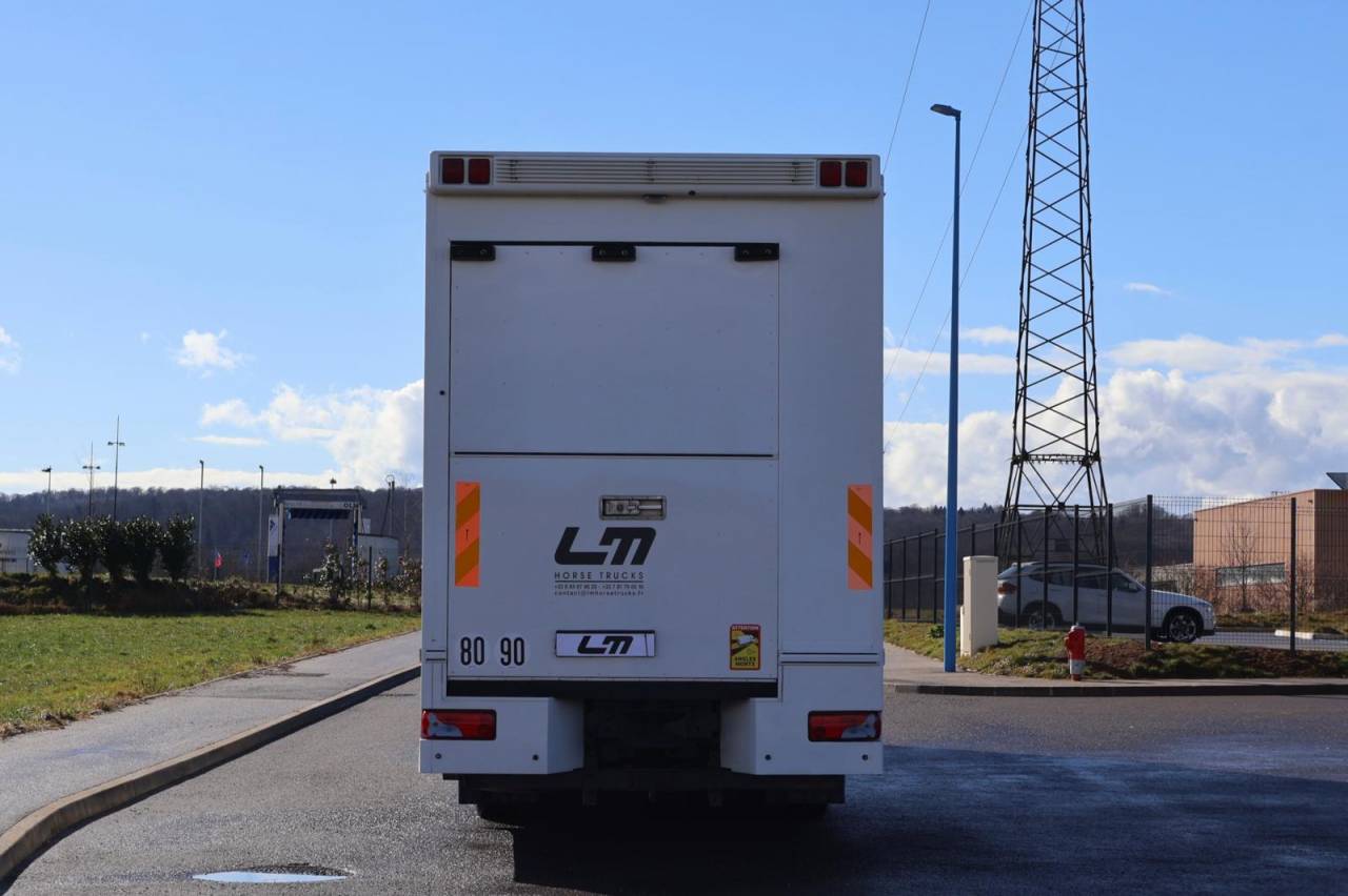 Horsebox NON-HGV - Other brand - MAN TGA 26.430 JL POP OUT 2007 Used