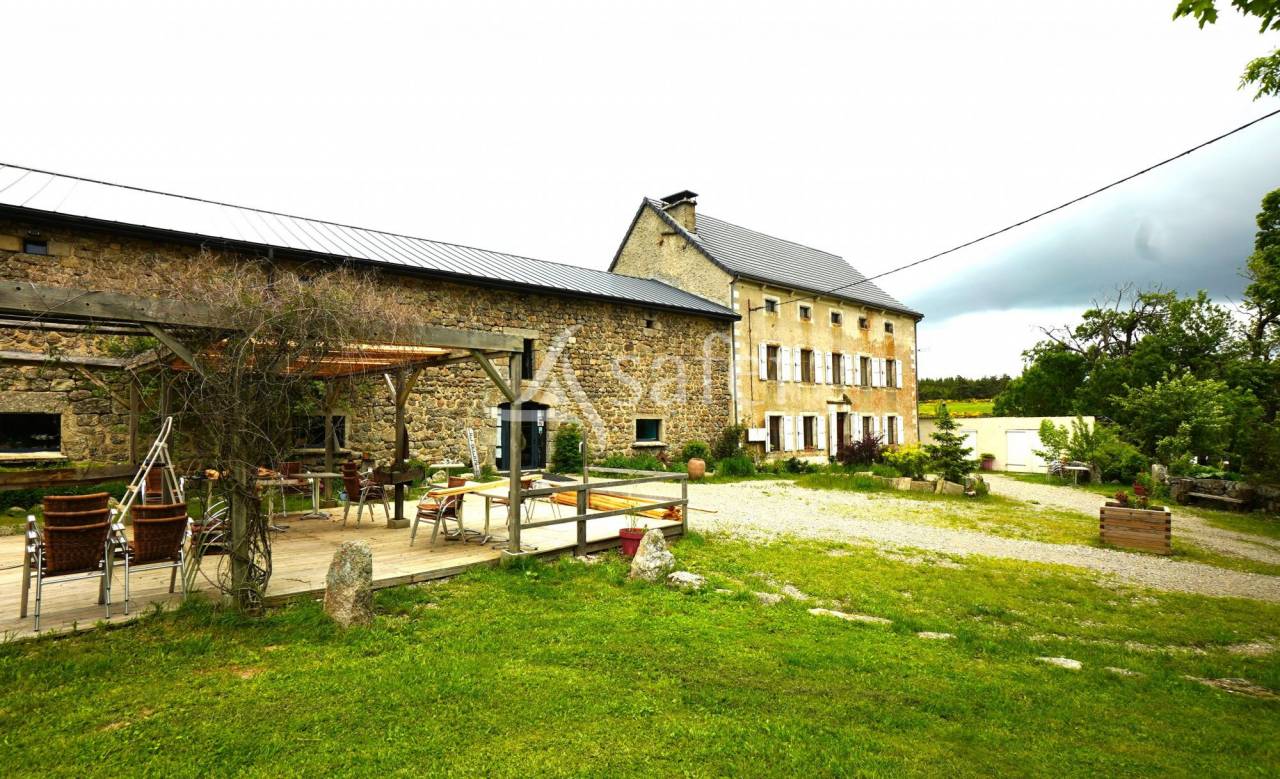 Other country property  Lozère