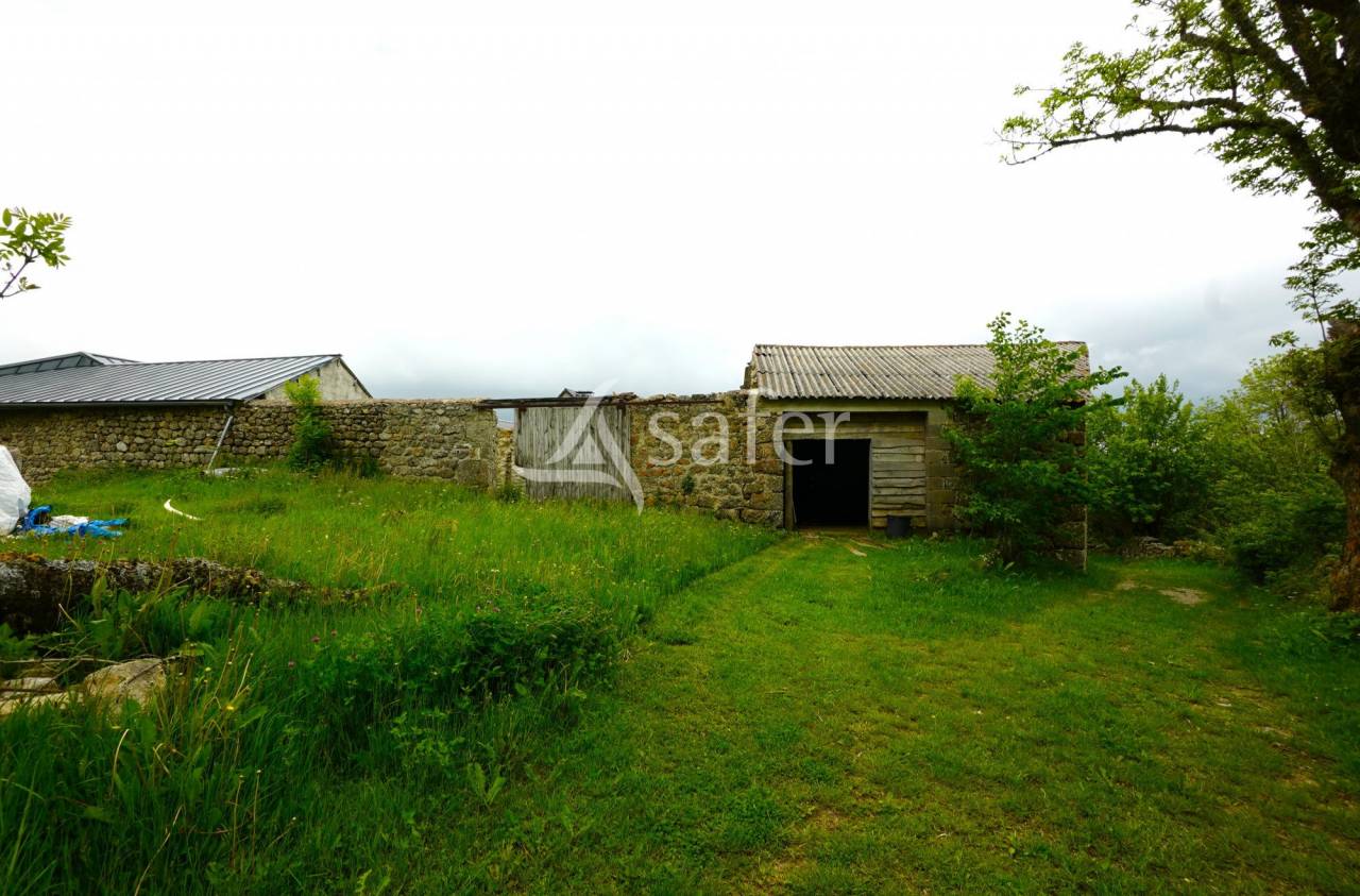 Other country property  Lozère