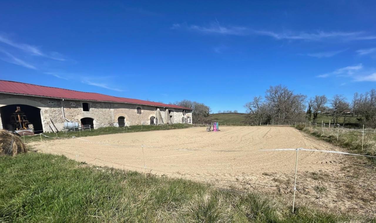 Equestrian property  Charente-Maritime