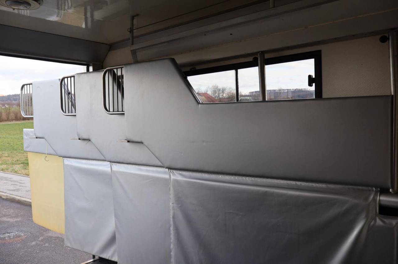 Horsebox NON-HGV - Other brand - AK ATEGO 4 CHEVAUX 8.180 2014 Used