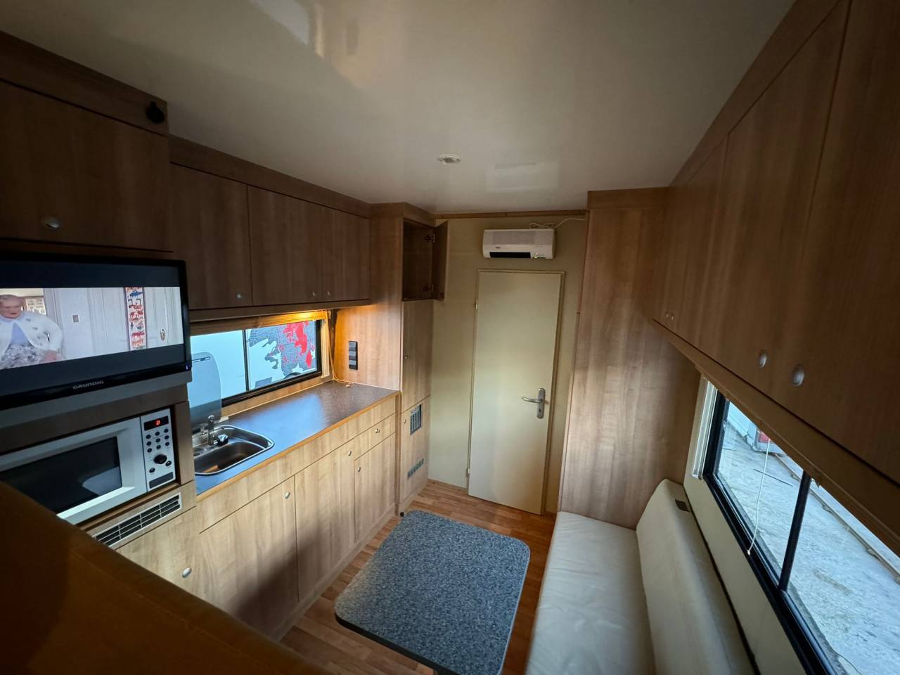 Horsebox NON-HGV - Other brand - AK ATEGO 4 CHEVAUX 8.180 2014 Used