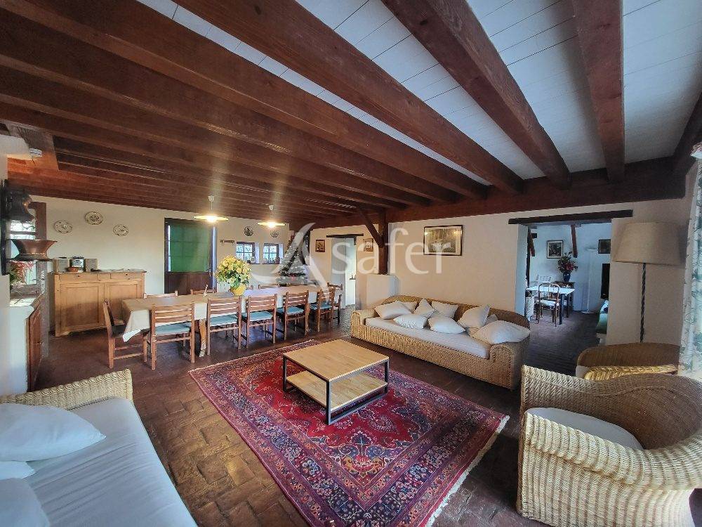 Equestrian property  Ain