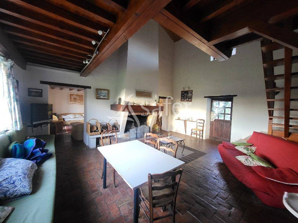 Equestrian property  Ain