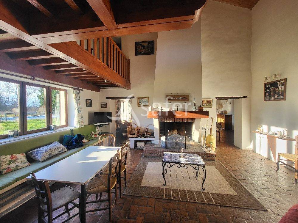 Equestrian property  Ain