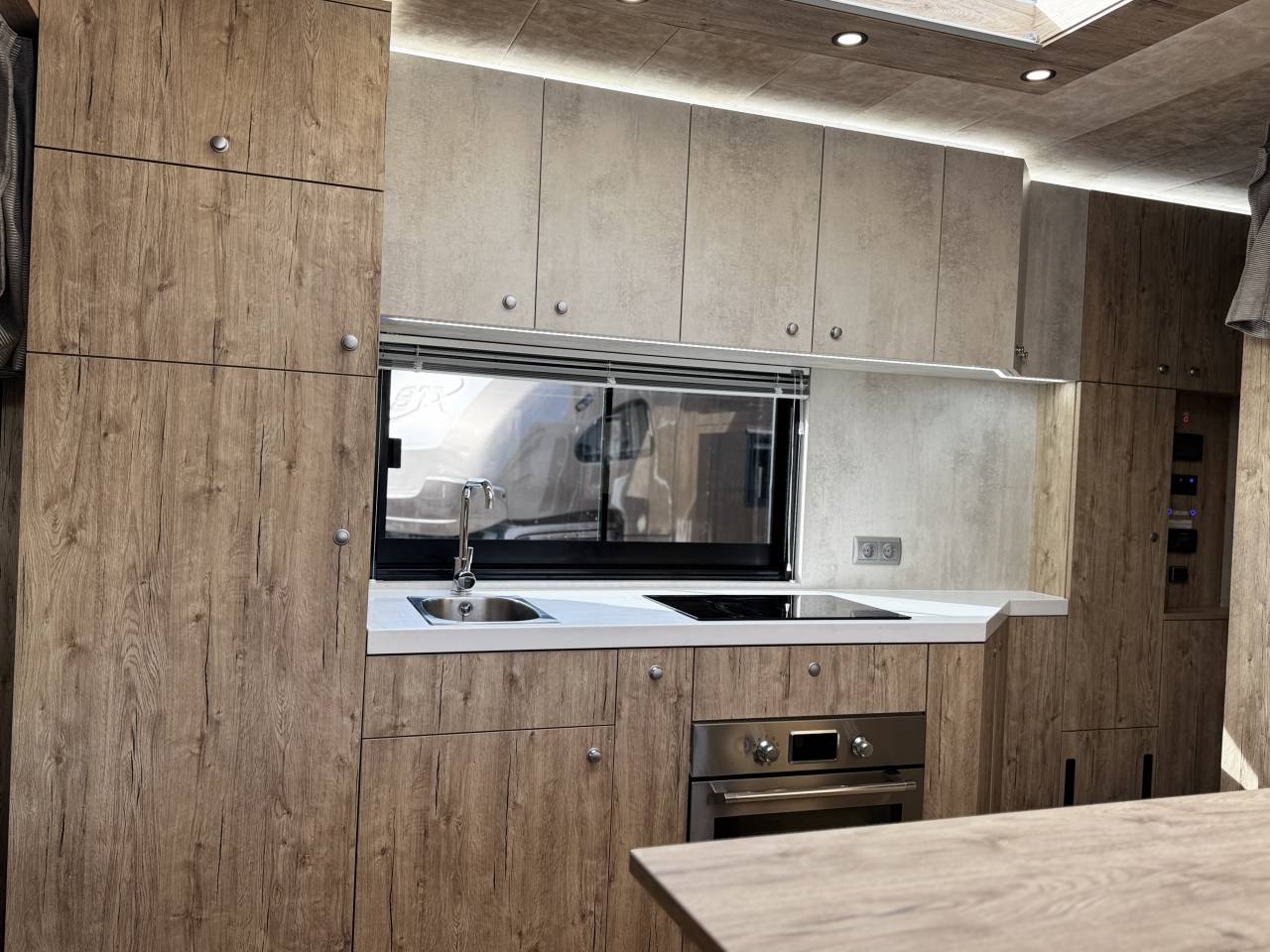 Horsebox NON-HGV Volvo FH 6  2024 Used