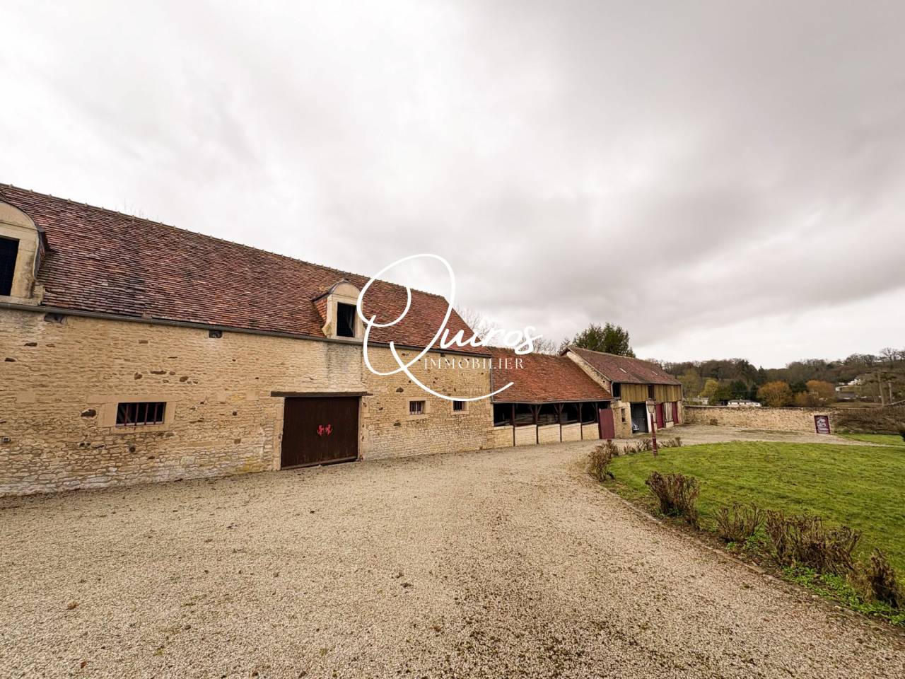 Equestrian property  Calvados