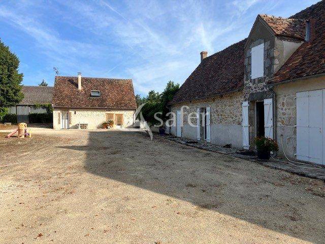 Other country property  Loiret
