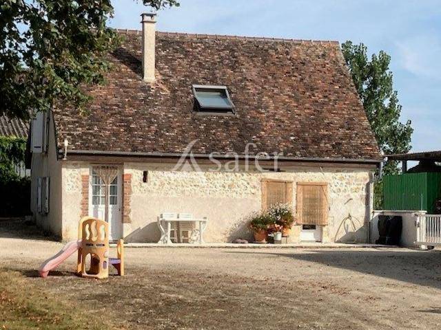 Other country property  Loiret