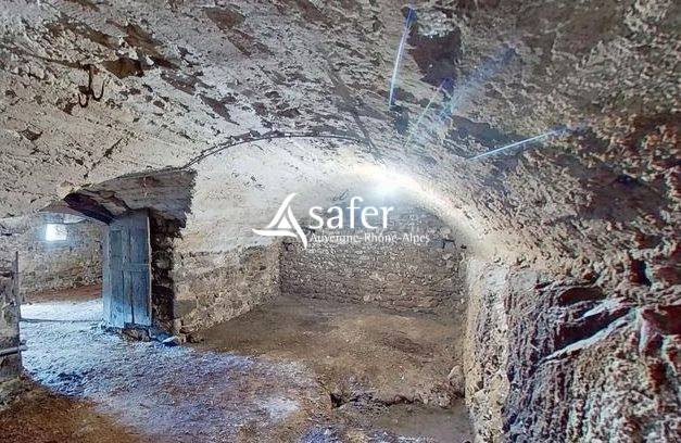 Other country property  Rh&ocirc;ne