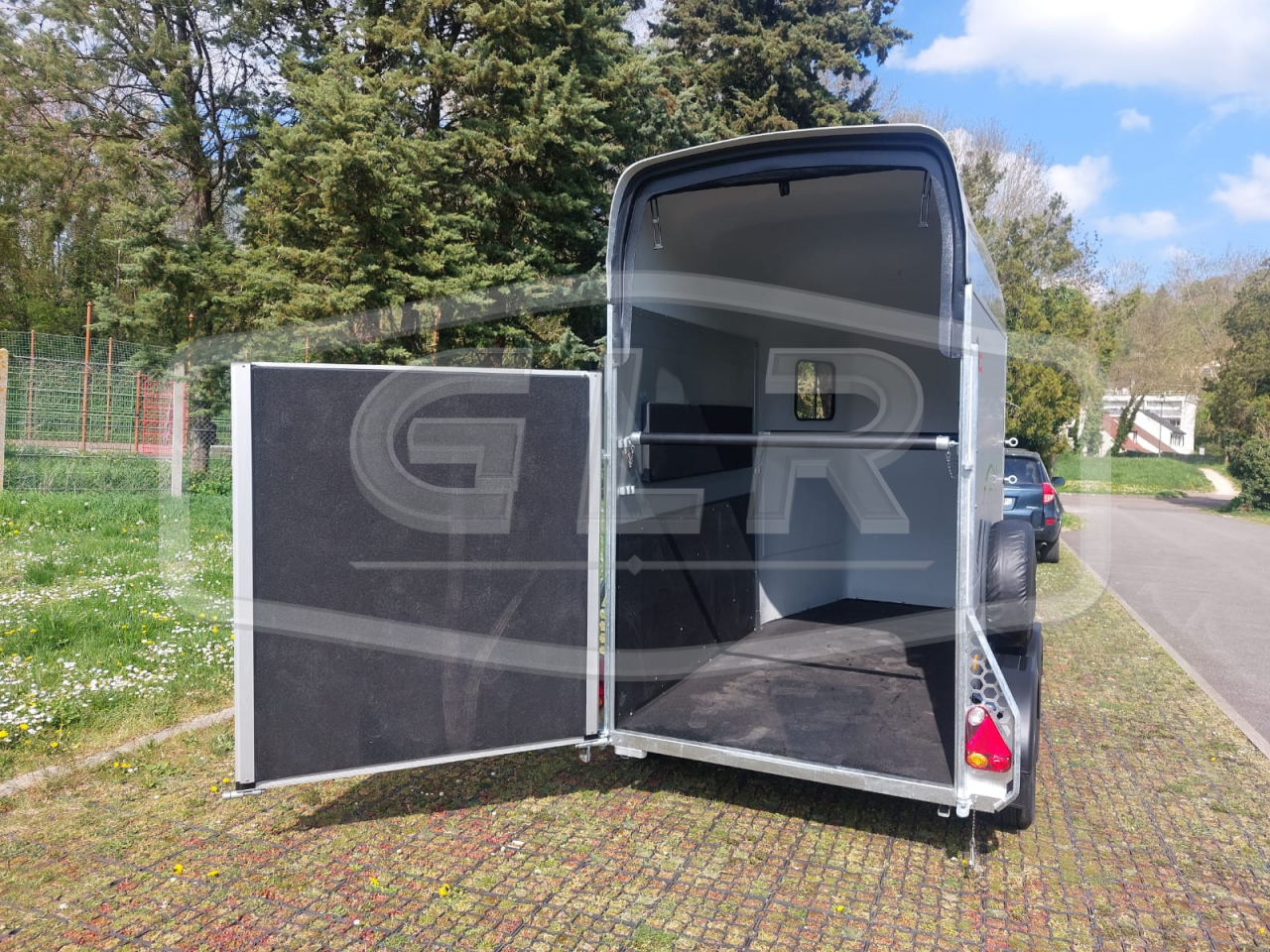 Horse trailer Cheval Liberte GOLD ONE ORIGINS 1,5 Stalls 2025 New