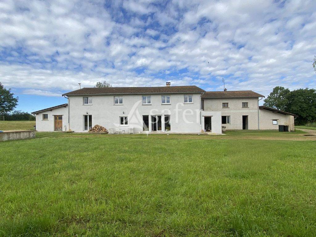 Equestrian property  Ain