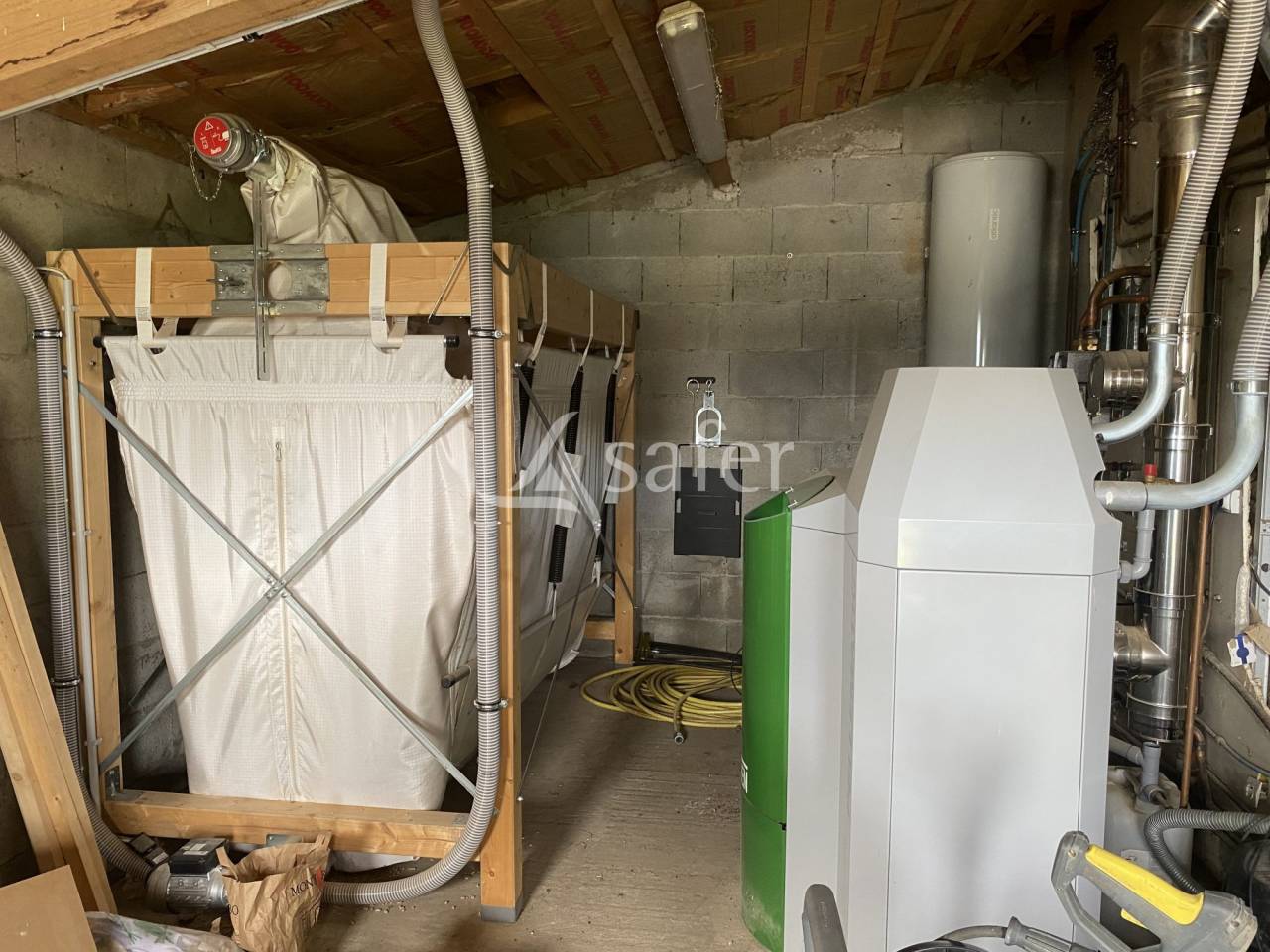 Equestrian property  Ain