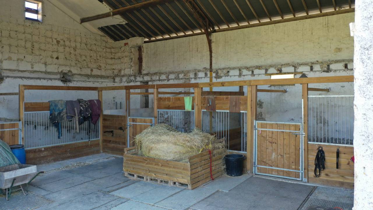 Equestrian property  Aisne