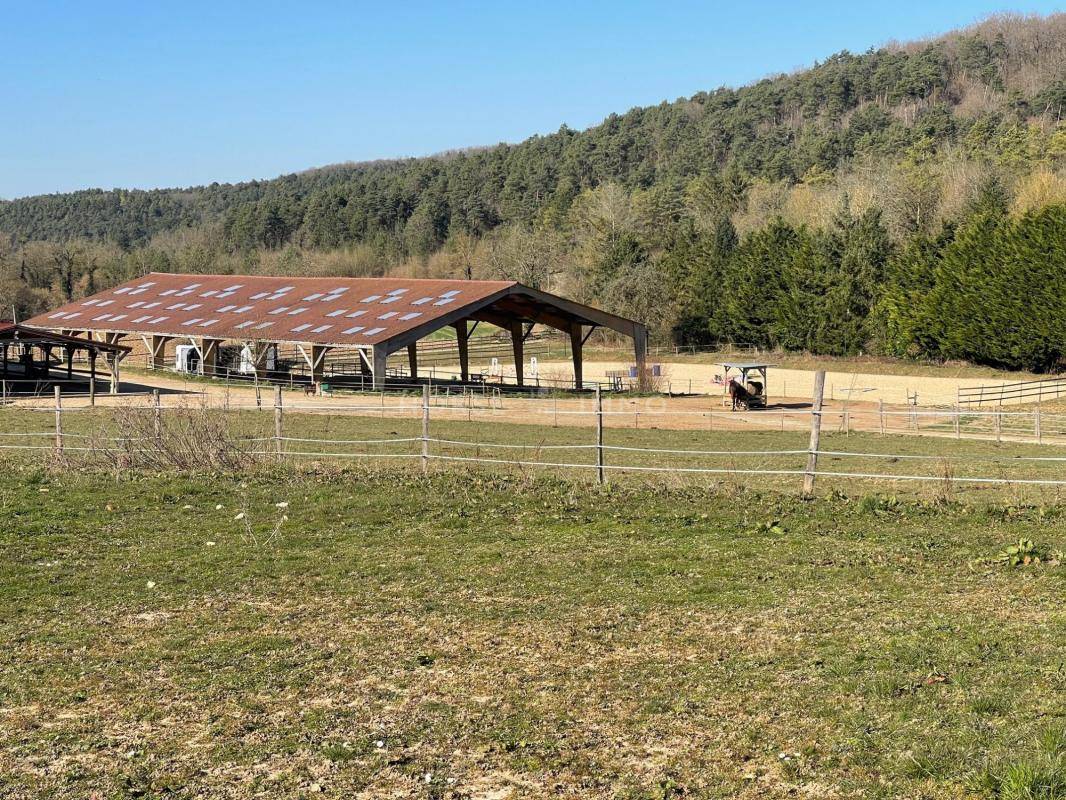 Riding school  Yonne