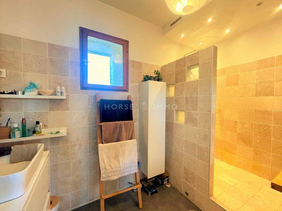 Riding school  Yonne