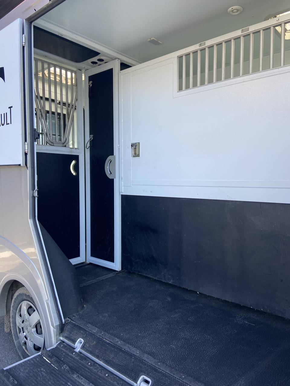Horsebox HGV Theault  2019 Used
