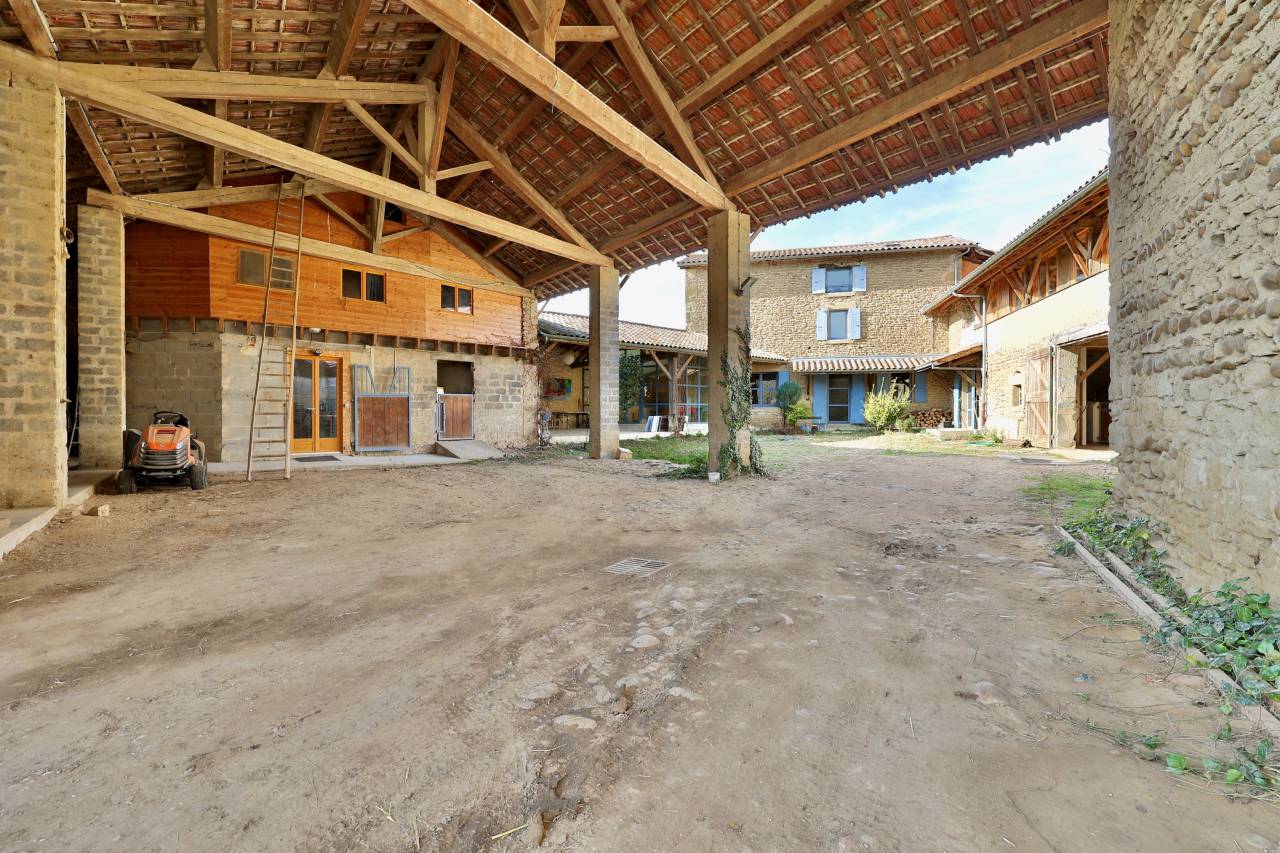 Equestrian property  Drôme