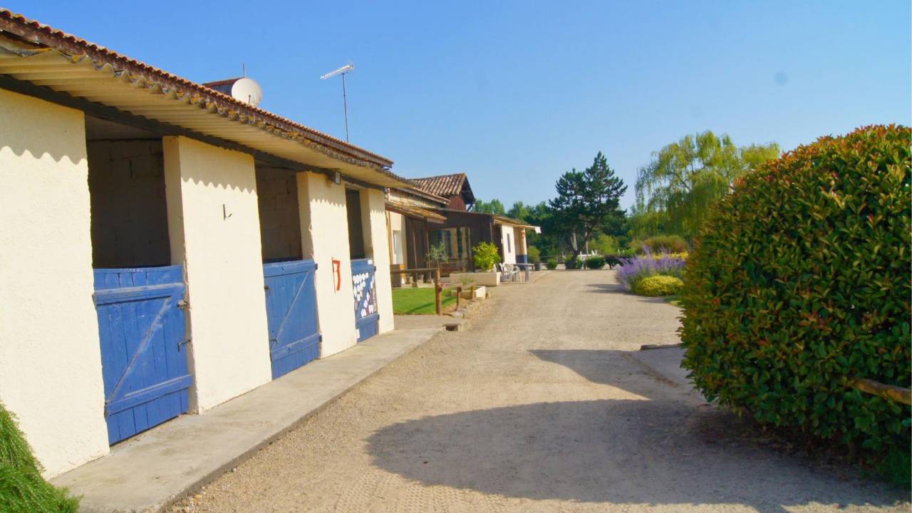 Equestrian property  Gironde