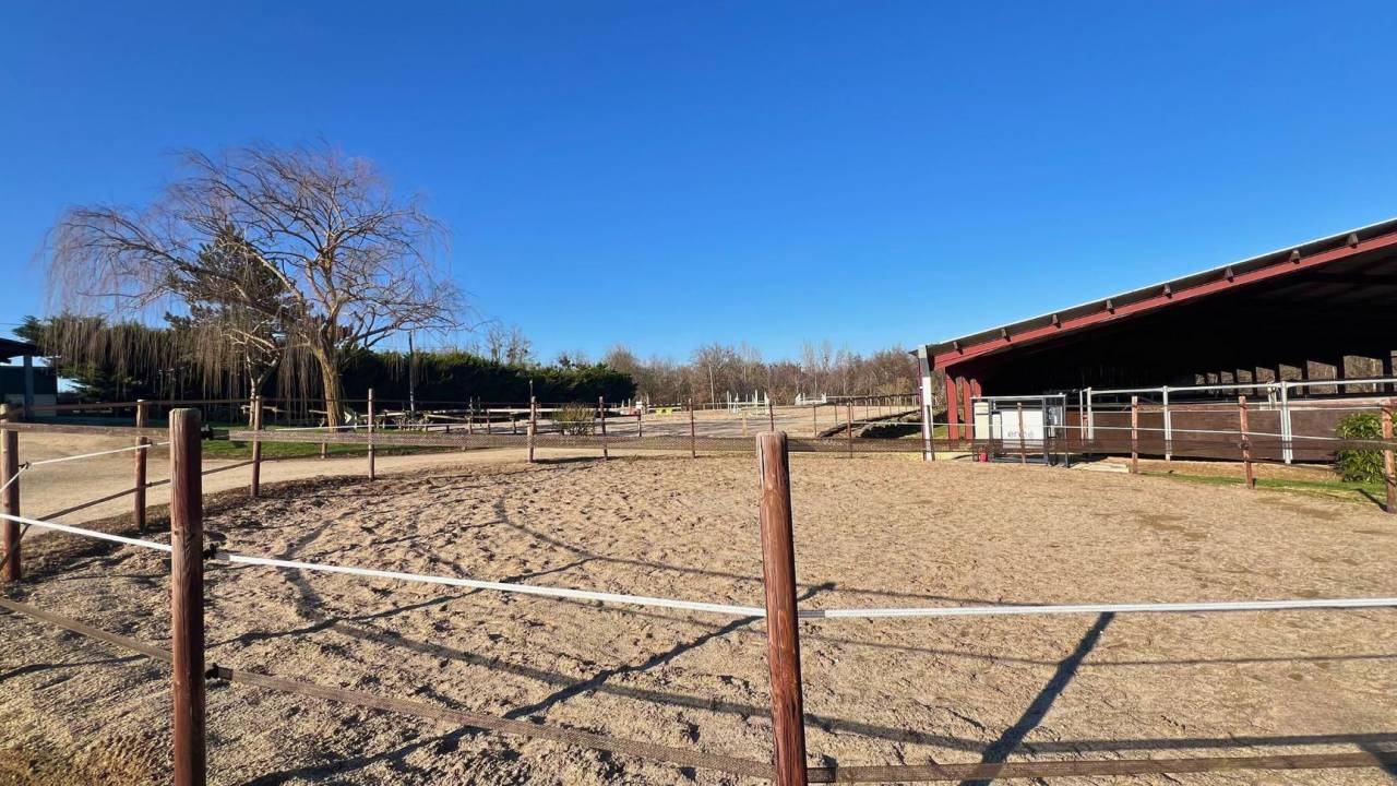 Equestrian property  Gironde