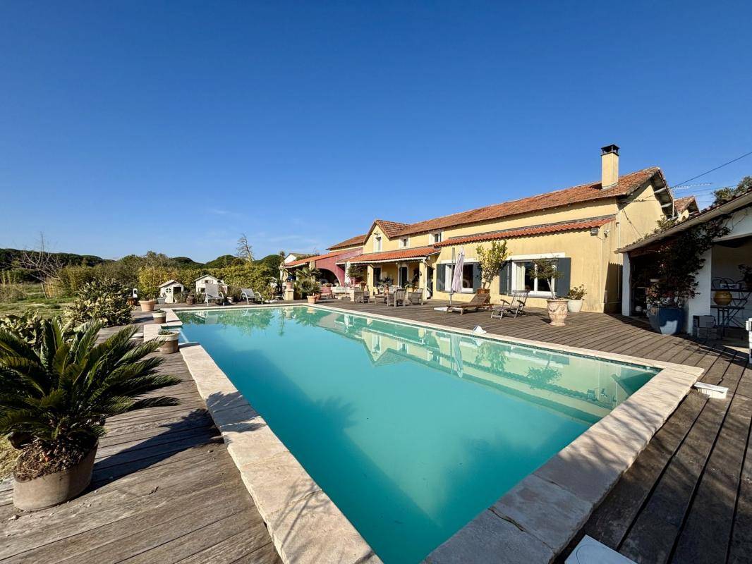 Equestrian property  Gard