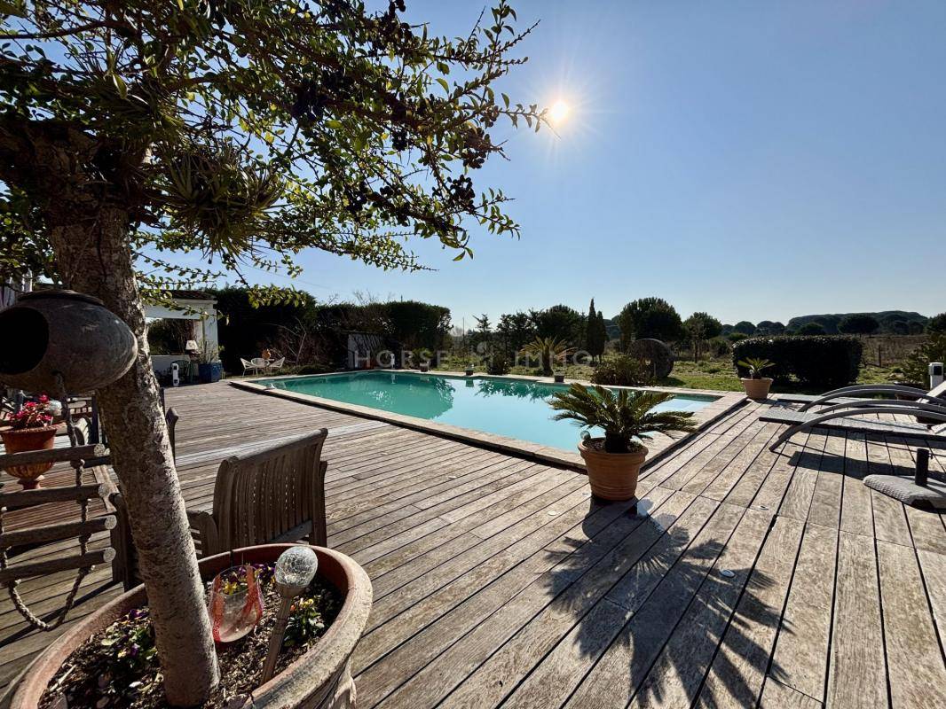 Equestrian property  Gard