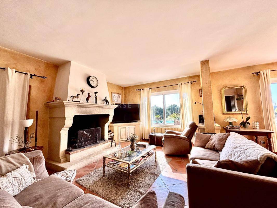 Equestrian property  Gard