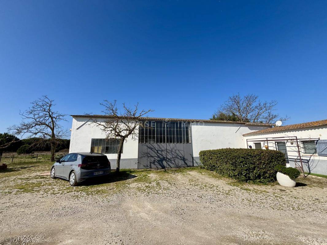 Equestrian property  Gard