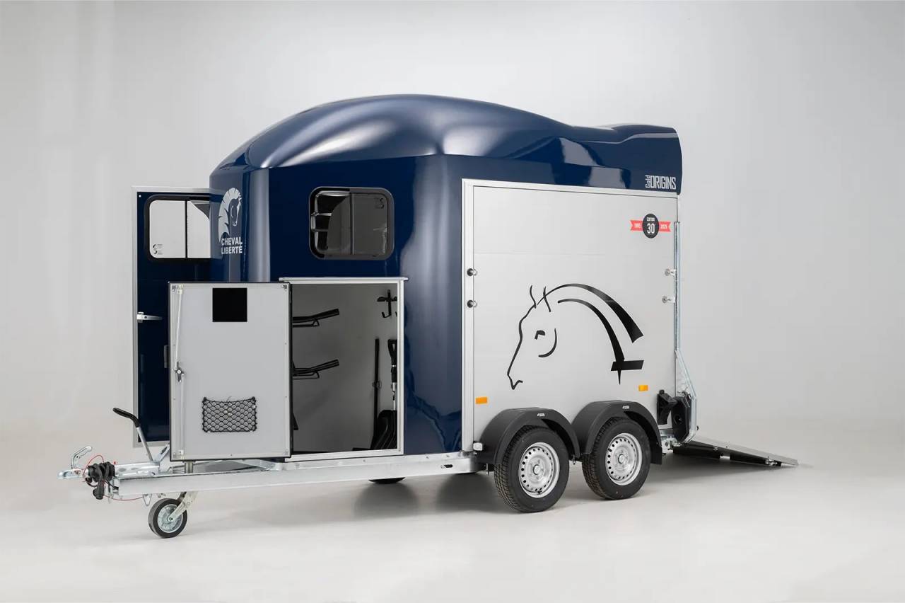 Horse trailer Cheval Liberte GOLD ONE ORIGINS AVEC SELLERIE 1,5 Stalls 2026 New