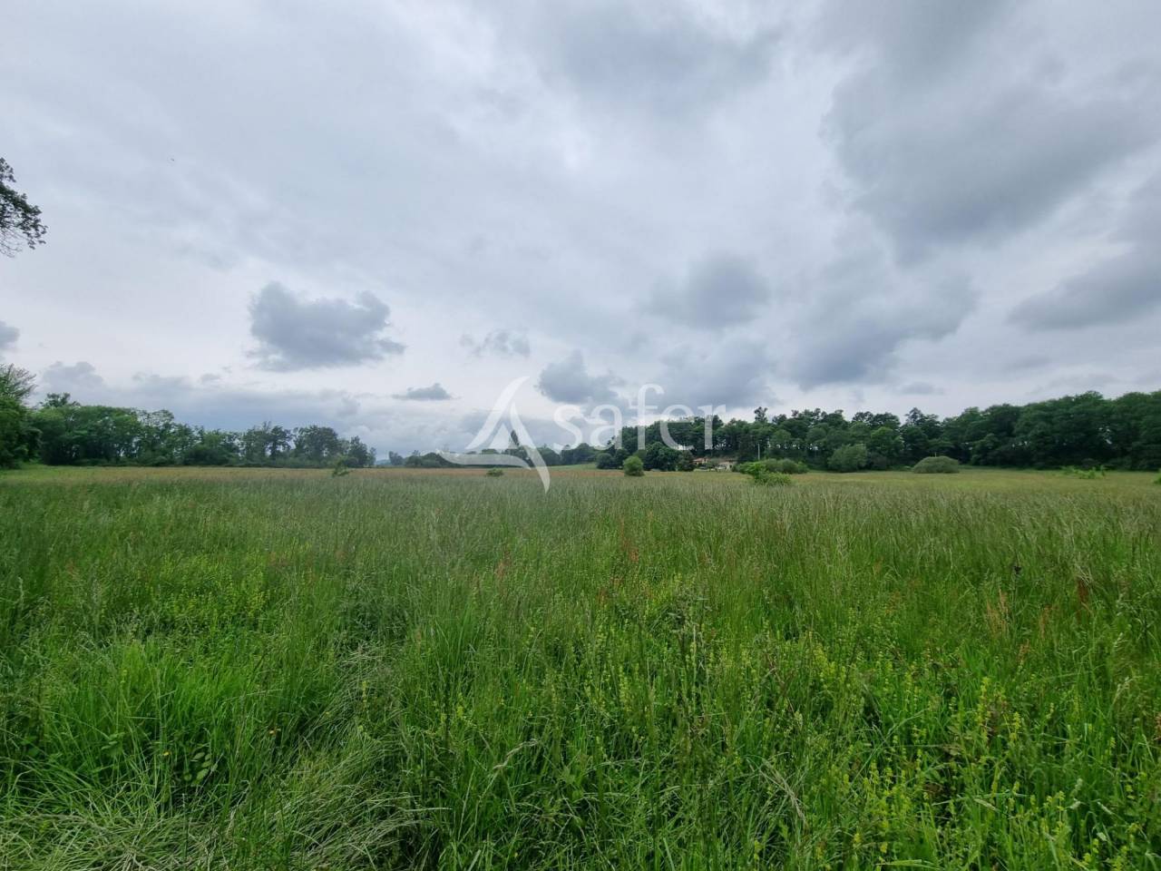 Other country property  Hautes-Pyrénées