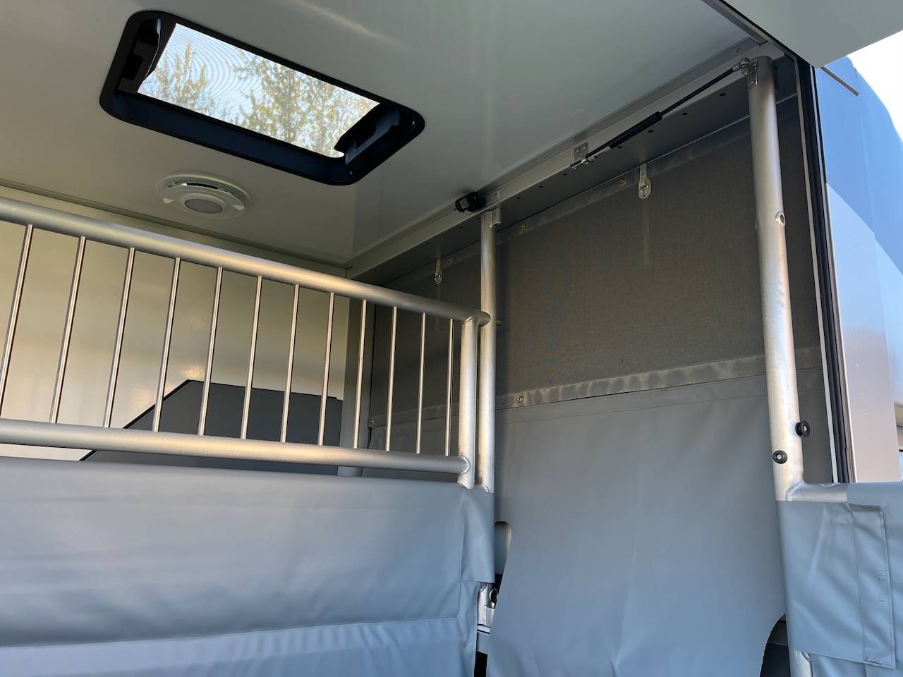 Horsebox HGV Autre marque NISSAN 0 New